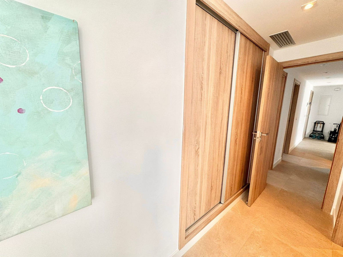 Te koop Middle Floor Apartment Costa Del Sol La Cala Golf € 460.000,-