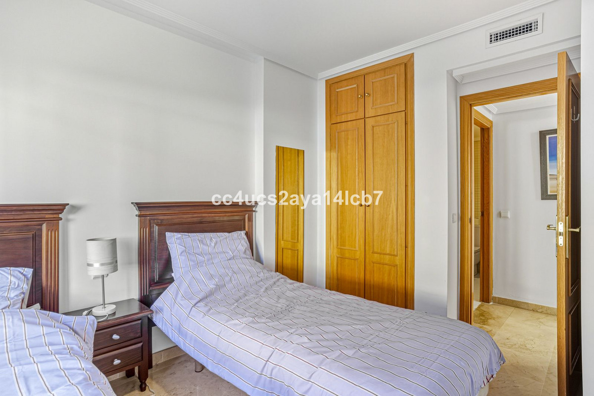 Te koop Middle Floor Apartment Costa Del Sol Carib Playa € 455.000,-