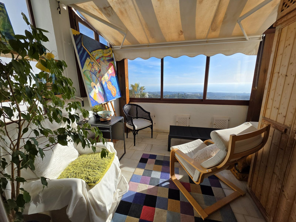 Te koop Middle Floor Apartment Costa Del Sol La Mairena € 399.000,-