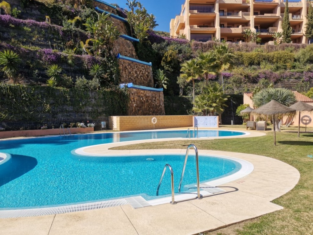 Te koop Middle Floor Apartment Costa Del Sol Calanova Golf € 279.000,-