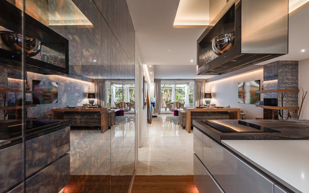 Te koop Middle Floor Apartment Costa Del Sol The Golden Mile € 795.000,-