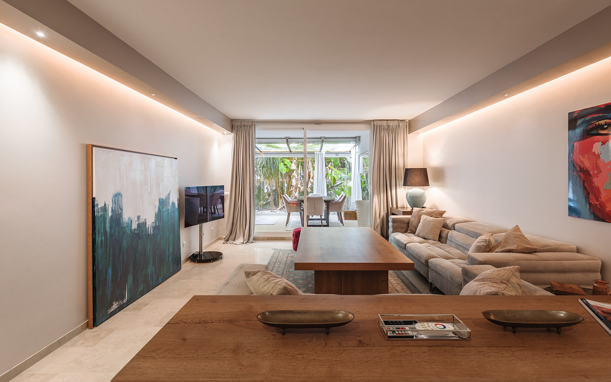 Te koop Middle Floor Apartment Costa Del Sol The Golden Mile € 795.000,-