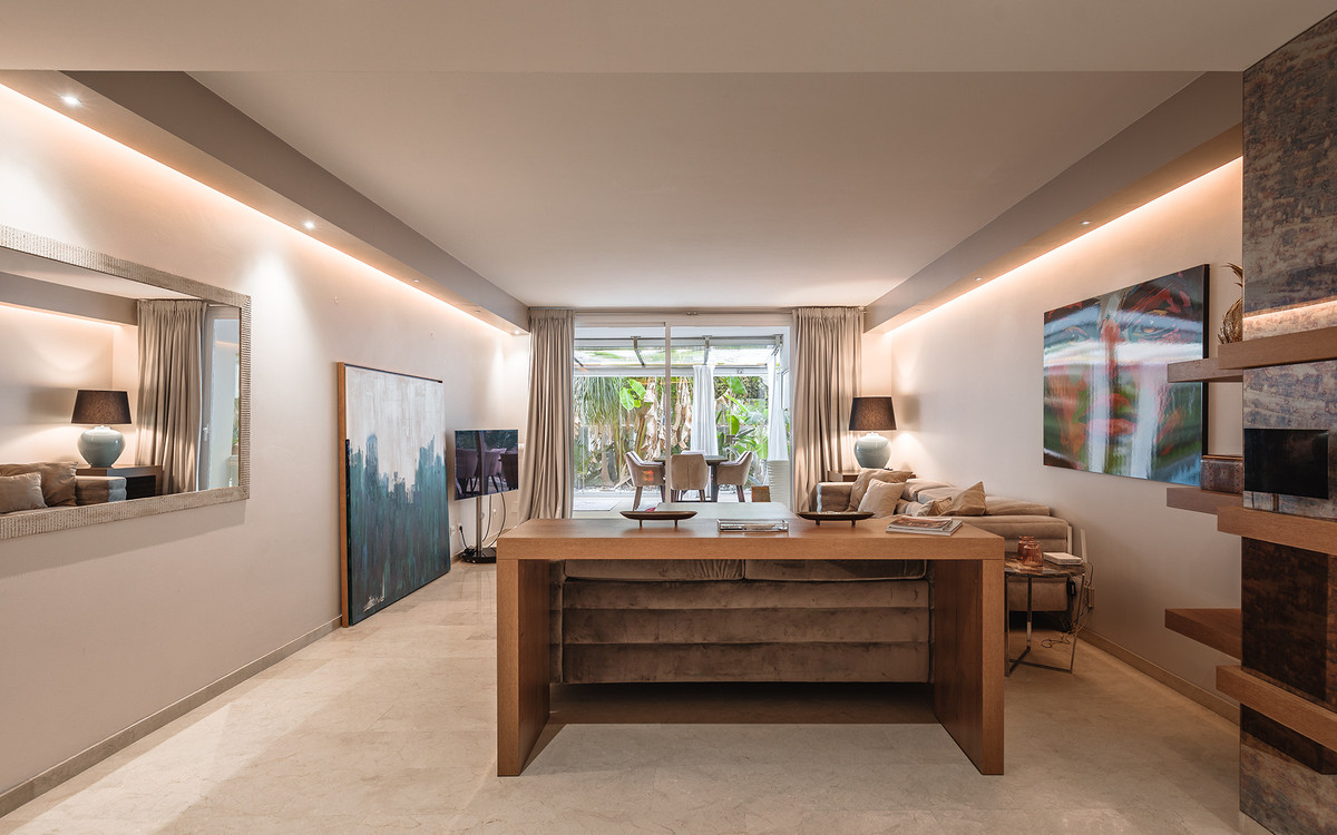 Te koop Middle Floor Apartment Costa Del Sol The Golden Mile € 795.000,-