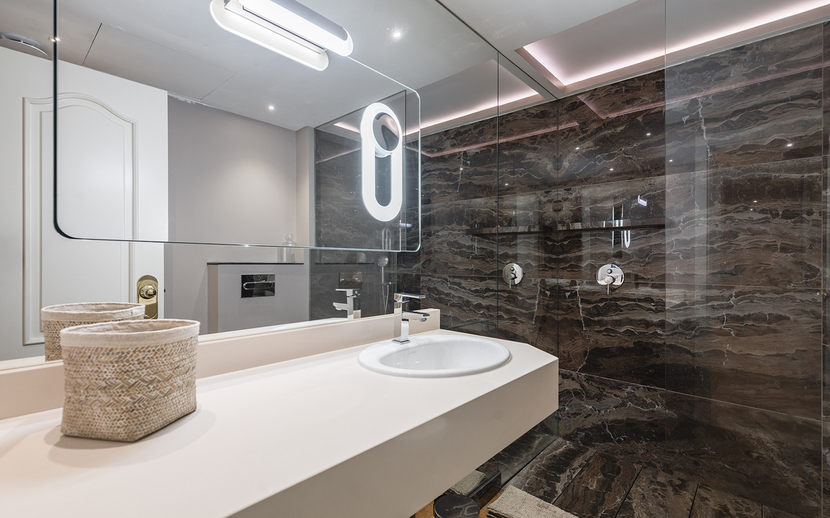 Te koop Middle Floor Apartment Costa Del Sol The Golden Mile € 795.000,-