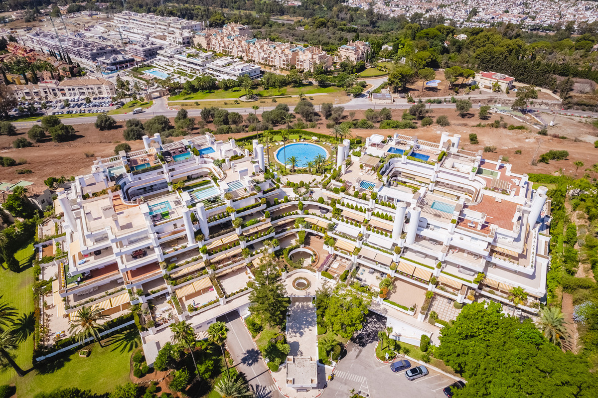 Te koop Middle Floor Apartment Costa Del Sol The Golden Mile € 795.000,-