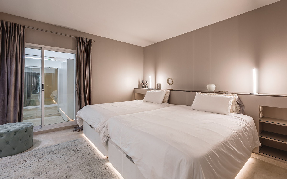 Te koop Middle Floor Apartment Costa Del Sol The Golden Mile € 795.000,-