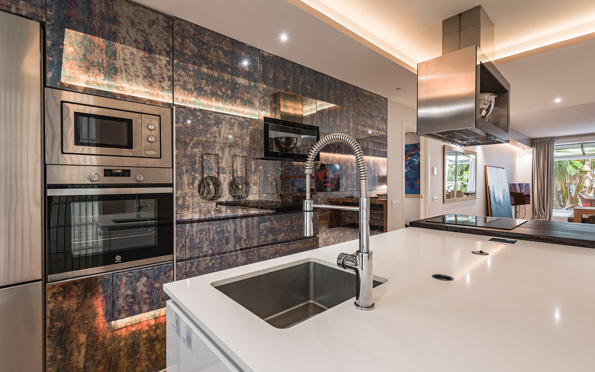 Te koop Middle Floor Apartment Costa Del Sol The Golden Mile € 795.000,-