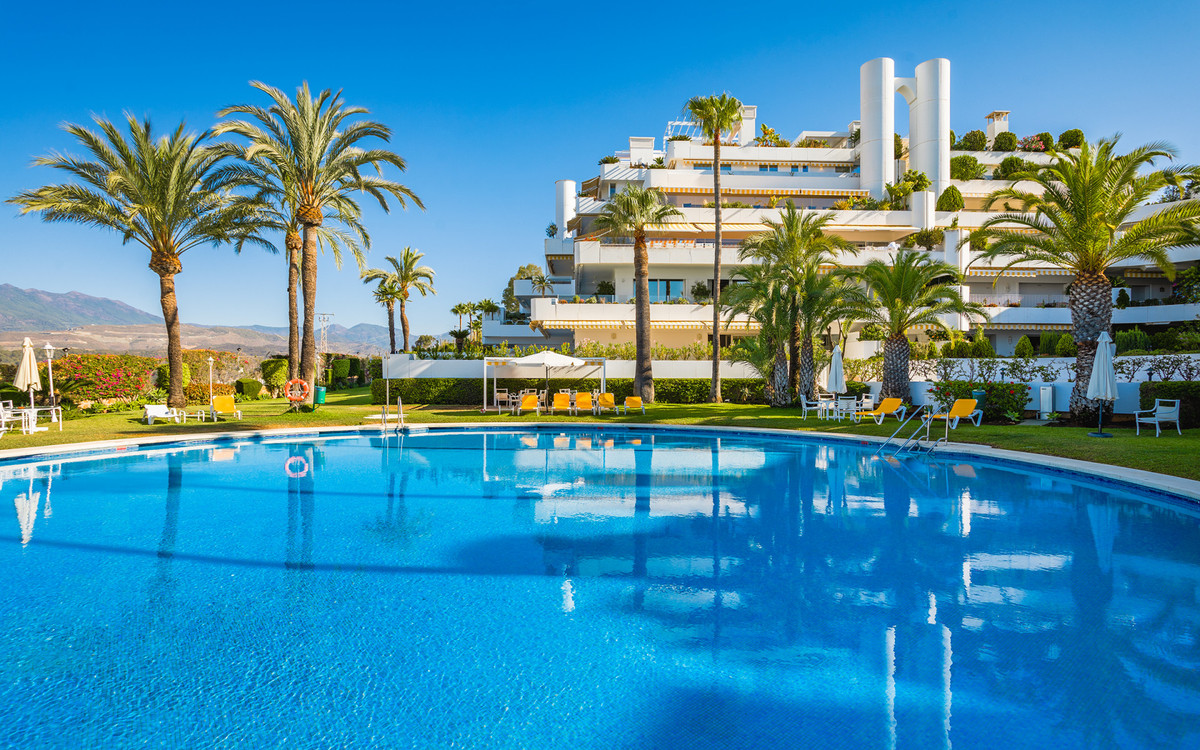 Te koop Middle Floor Apartment Costa Del Sol The Golden Mile € 795.000,-