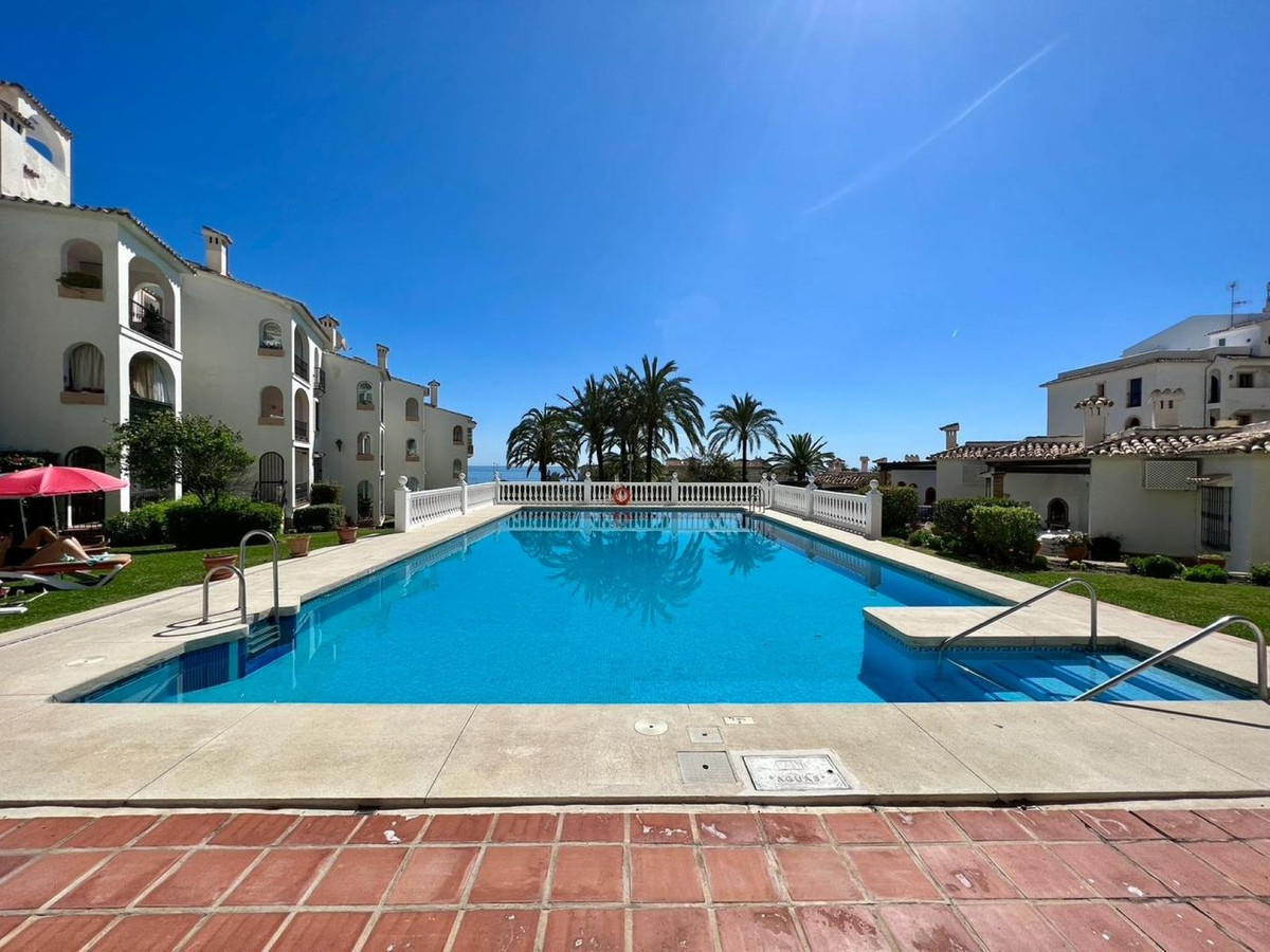 Te koop Gelijkvloers appartement Costa Del Sol Riviera Del Sol € 385.000,-