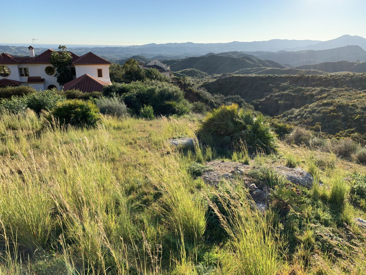 Te koop Residential Plot Costa Del Sol Valtocado € 465.000,-