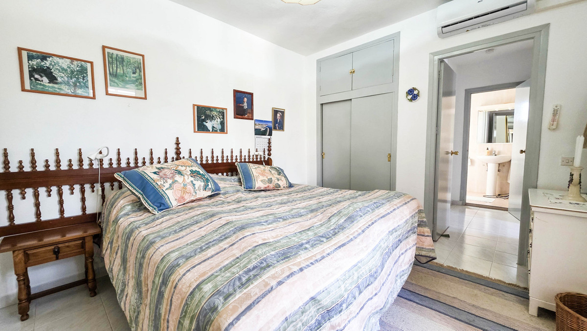 Te koop Herenhuis Costa Del Sol Manilva € 215.000,-