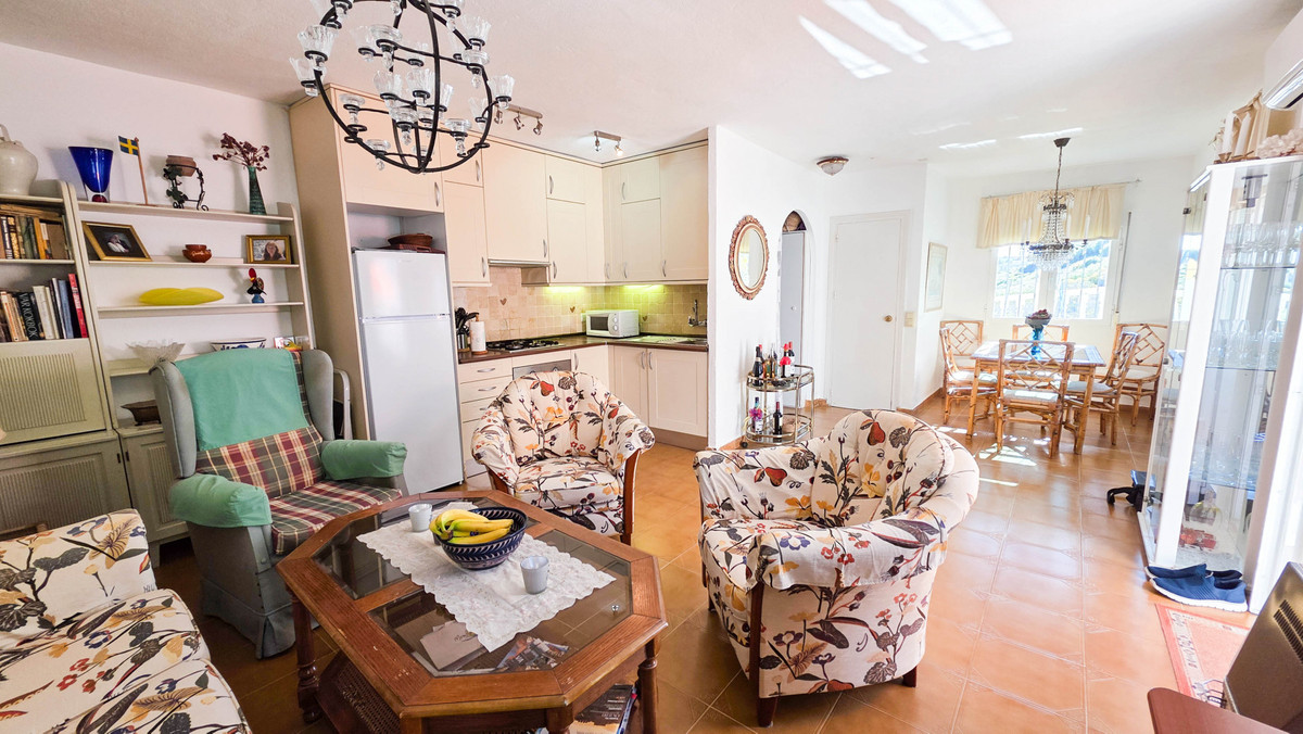 Te koop Herenhuis Costa Del Sol Manilva € 215.000,-