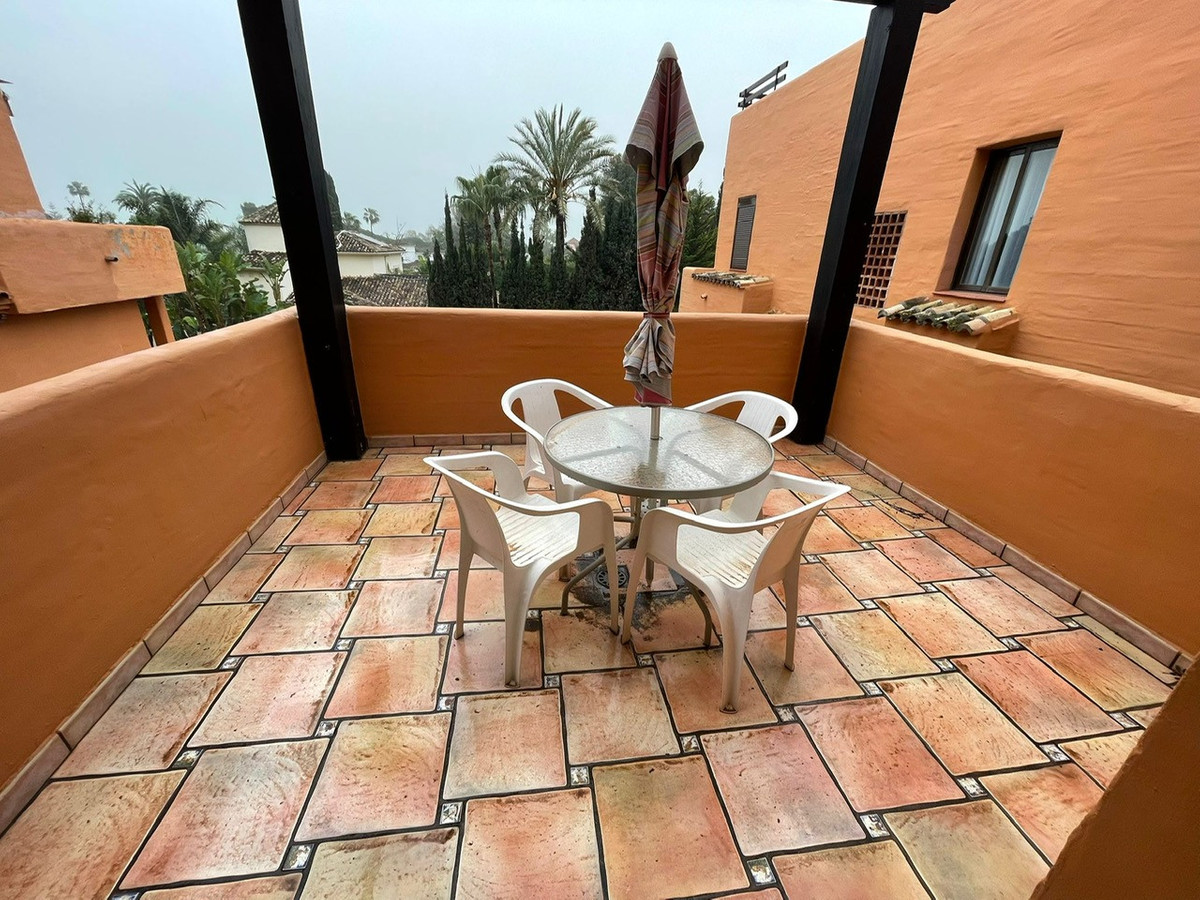 Te koop Middle Floor Apartment Costa Del Sol Estepona € 295.000,-