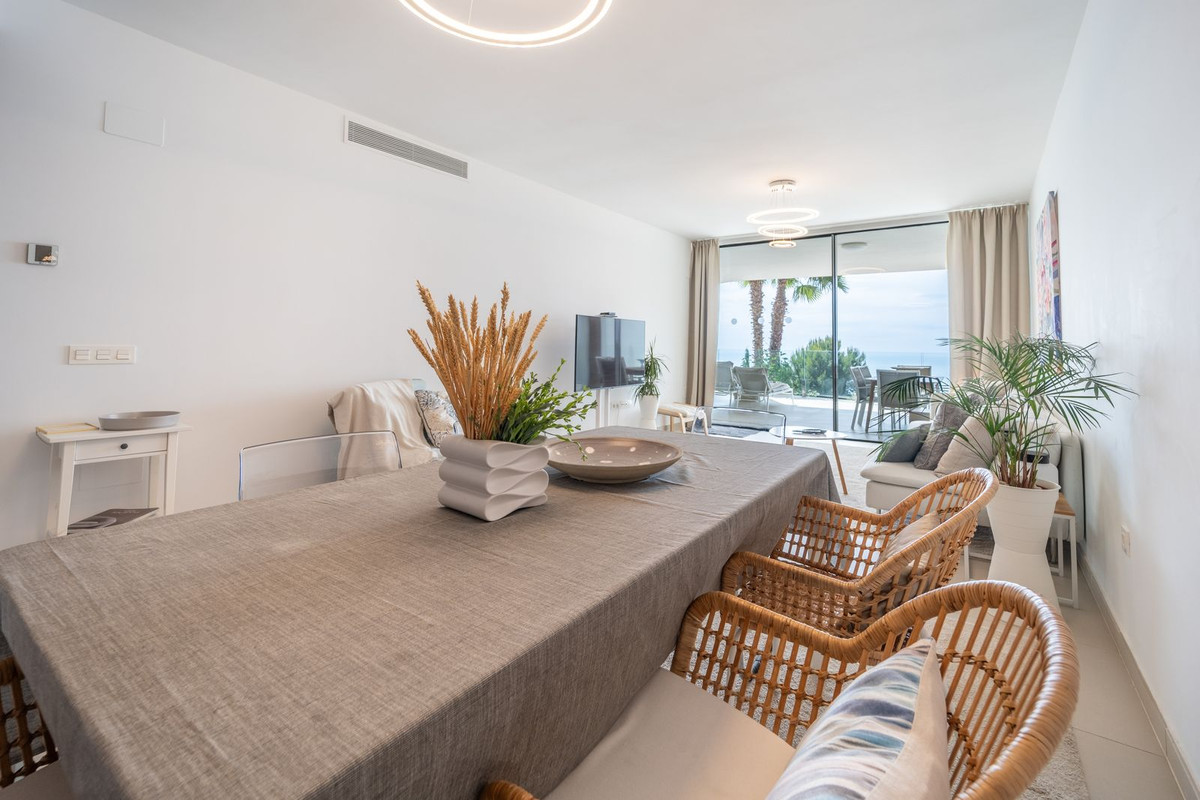 Te koop Middle Floor Apartment Costa Del Sol Benalmadena € 575.000,-