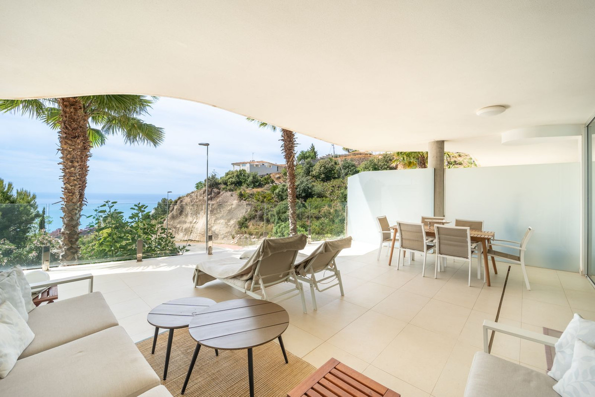 Te koop Middle Floor Apartment Costa Del Sol Benalmadena € 575.000,-