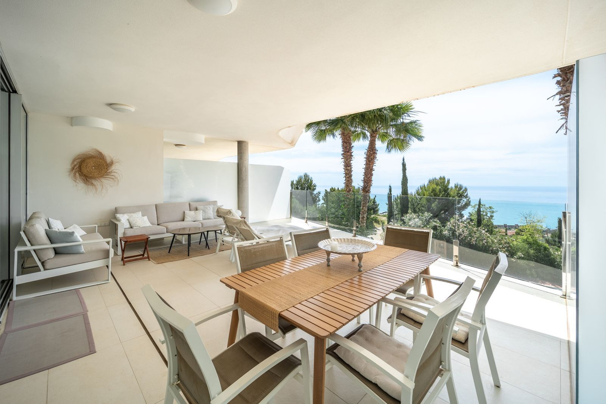 Te koop Middle Floor Apartment Costa Del Sol Benalmadena € 575.000,-