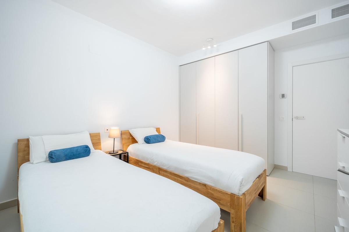 Te koop Middle Floor Apartment Costa Del Sol Benalmadena € 575.000,-