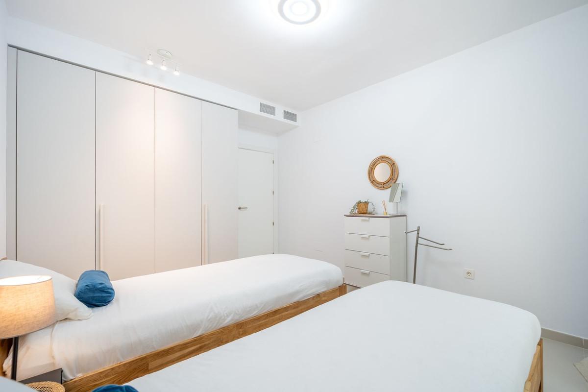 Te koop Middle Floor Apartment Costa Del Sol Benalmadena € 575.000,-