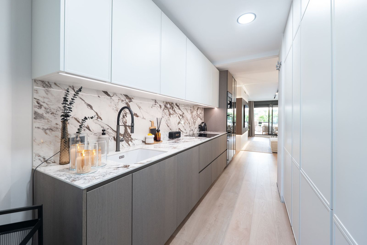 Te koop Gelijkvloers appartement Costa Del Sol Selwo € 650.000,-