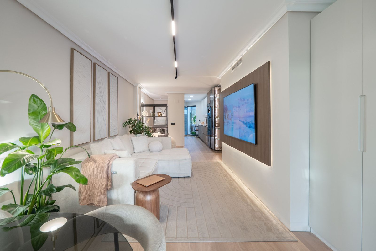 Te koop Gelijkvloers appartement Costa Del Sol Selwo € 650.000,-