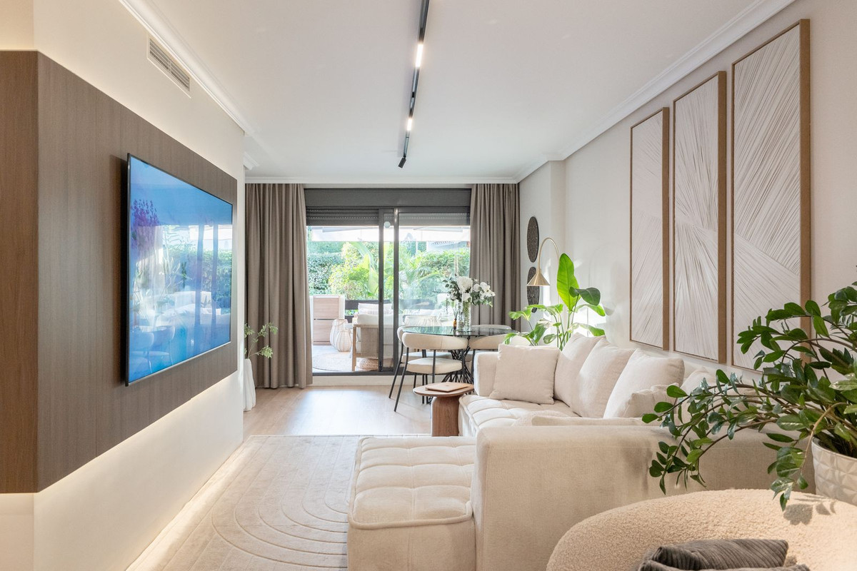 Te koop Gelijkvloers appartement Costa Del Sol Selwo € 650.000,-