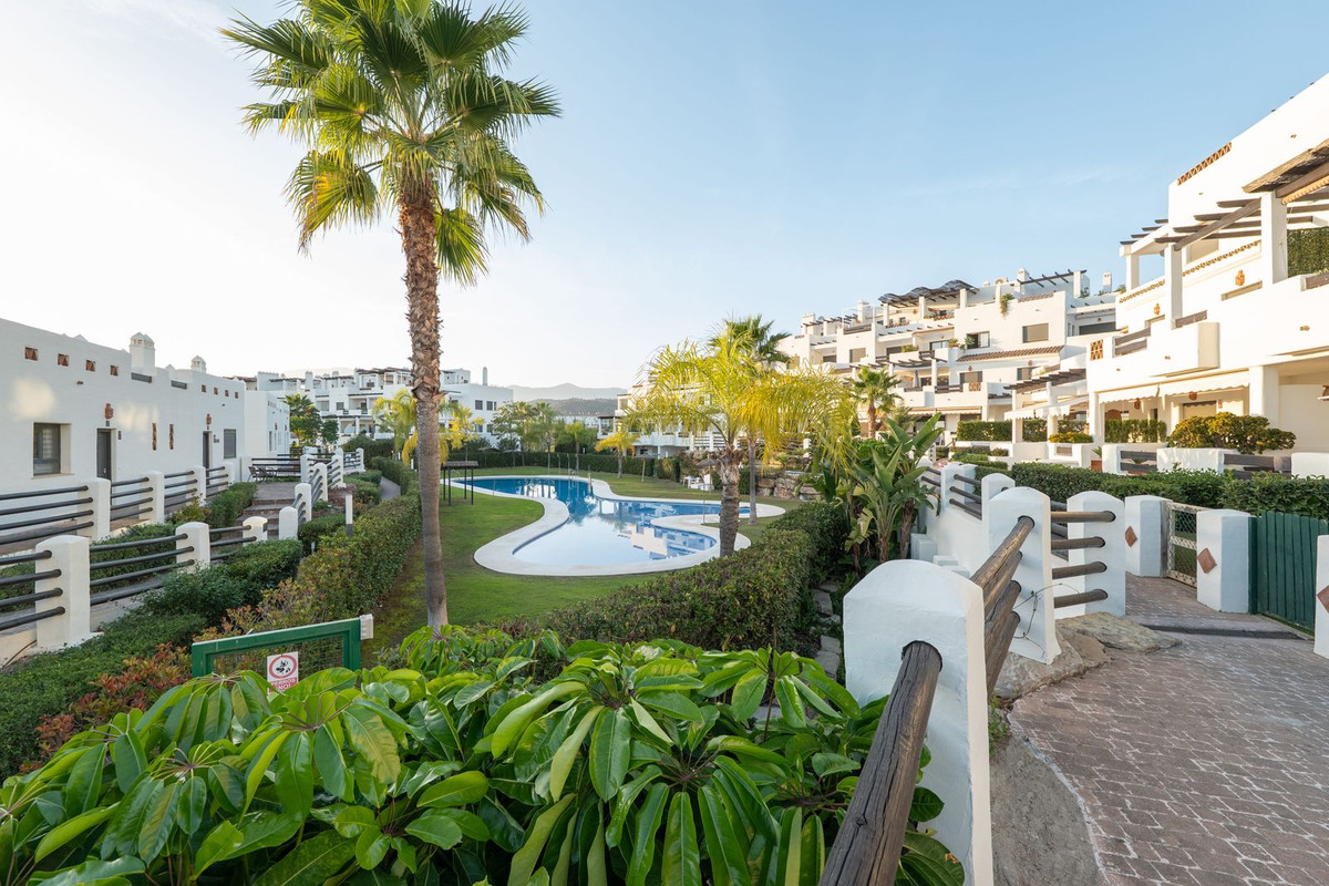 Te koop Gelijkvloers appartement Costa Del Sol Selwo € 650.000,-
