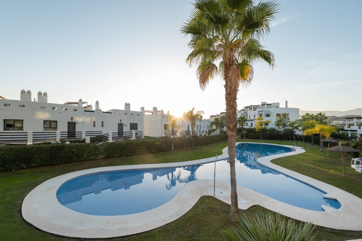 Te koop Gelijkvloers appartement Costa Del Sol Selwo € 650.000,-