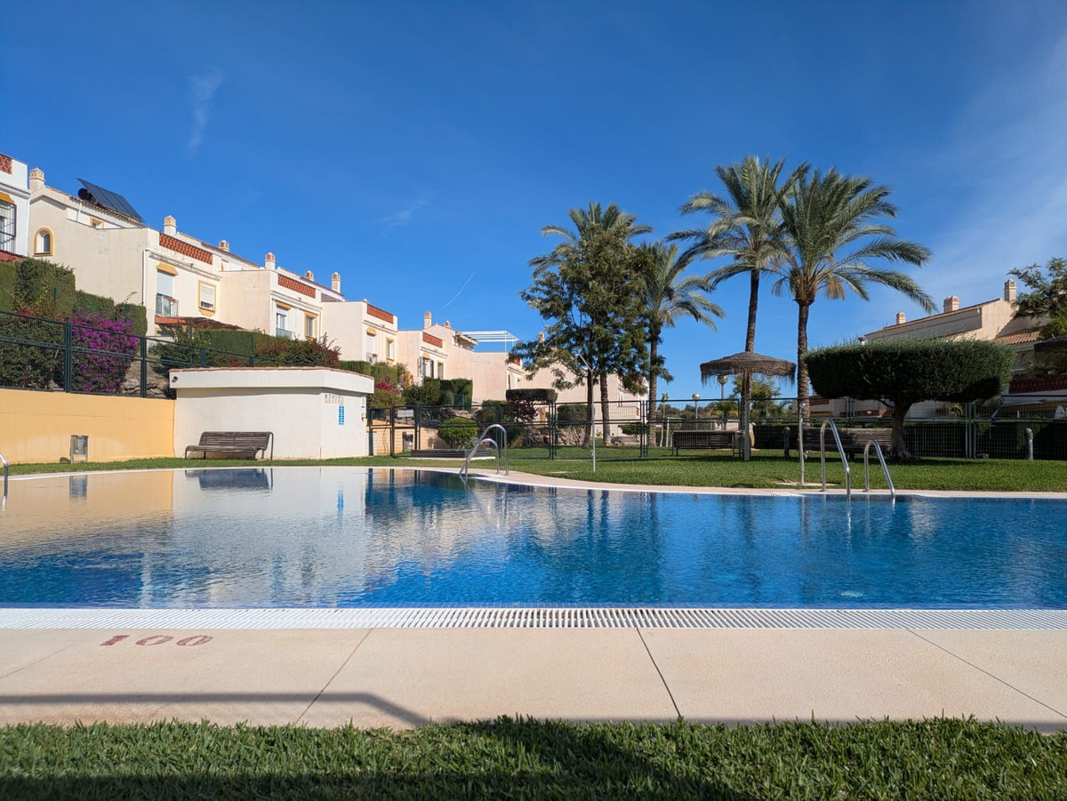 Te koop Herenhuis Costa Del Sol Rincón De La Victoria € 525.000,-