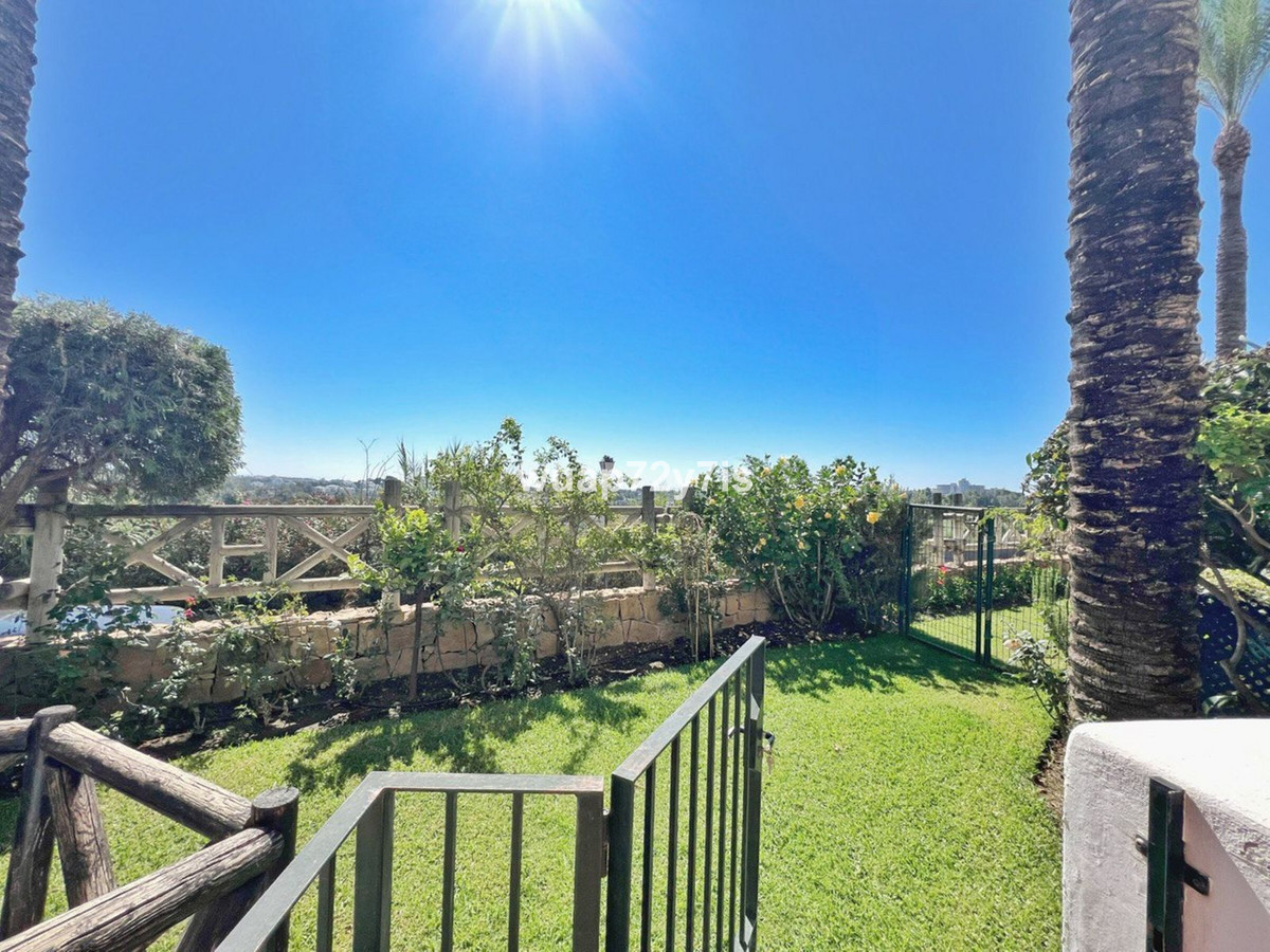 Te koop Herenhuis Costa Del Sol El Paraiso € 825.000,-