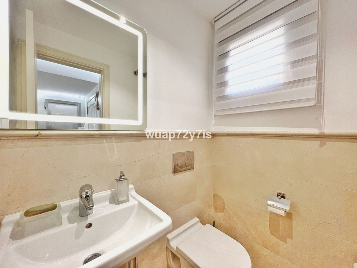 Te koop Herenhuis Costa Del Sol El Paraiso € 825.000,-