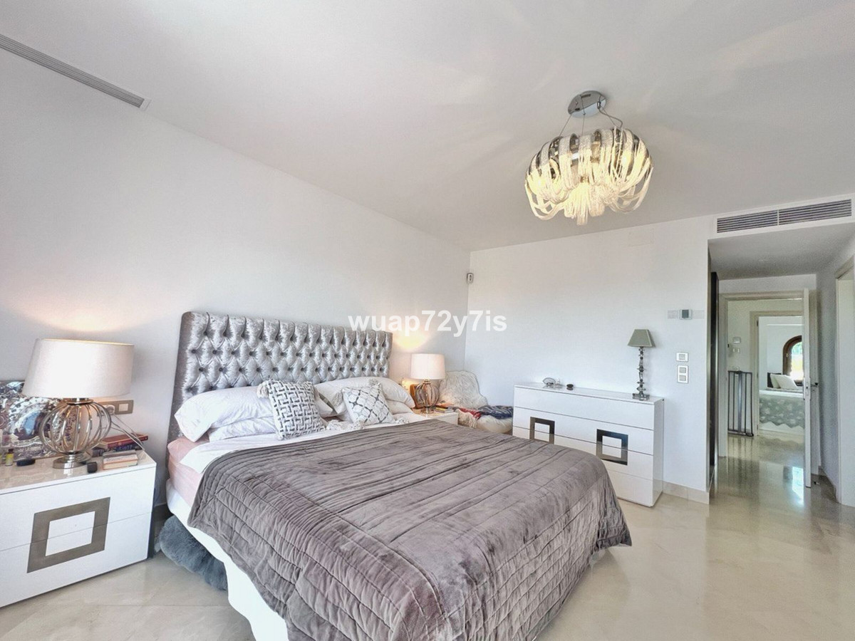 Te koop Herenhuis Costa Del Sol El Paraiso € 825.000,-