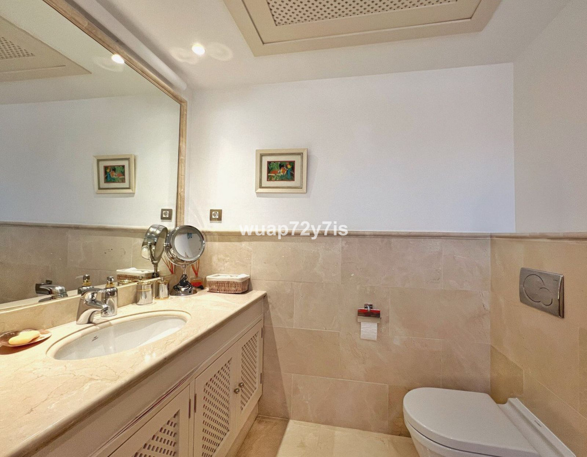 Te koop Herenhuis Costa Del Sol El Paraiso € 825.000,-