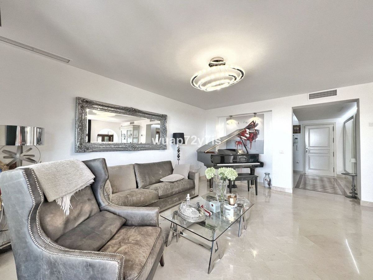 Te koop Herenhuis Costa Del Sol El Paraiso € 825.000,-