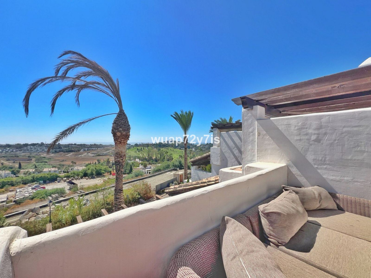 Te koop Herenhuis Costa Del Sol El Paraiso € 825.000,-