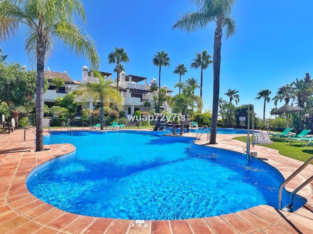 Te koop Herenhuis Costa Del Sol El Paraiso € 825.000,-