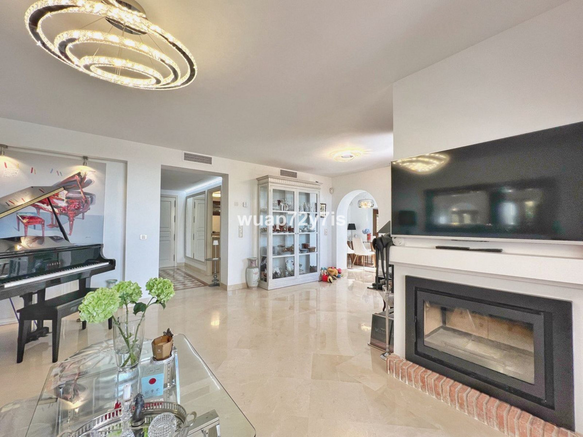 Te koop Herenhuis Costa Del Sol El Paraiso € 825.000,-