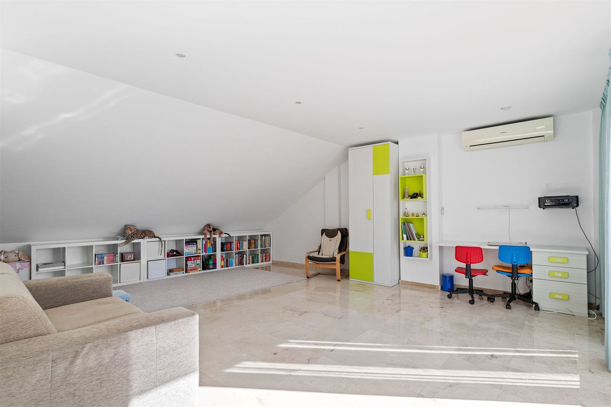 Te koop Herenhuis Costa Del Sol Benalmadena € 660.000,-