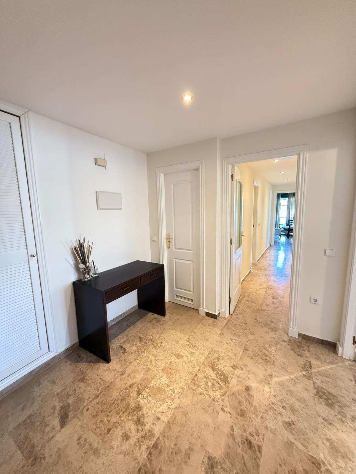 Te koop Middle Floor Apartment Costa Del Sol Cortijo Blanco € 570.000,-