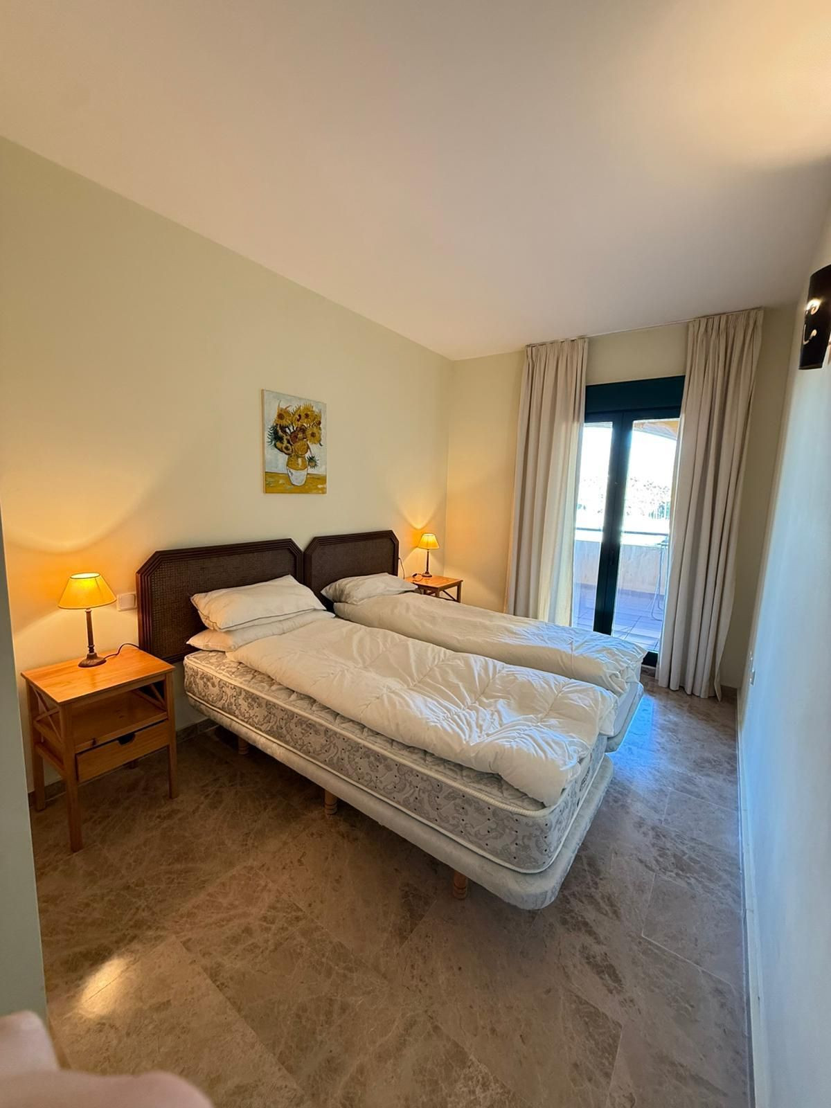 Te koop Middle Floor Apartment Costa Del Sol Cortijo Blanco € 570.000,-