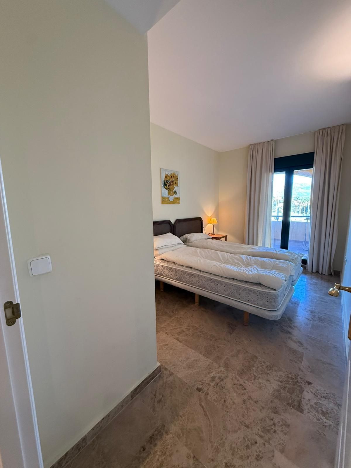 Te koop Middle Floor Apartment Costa Del Sol Cortijo Blanco € 570.000,-