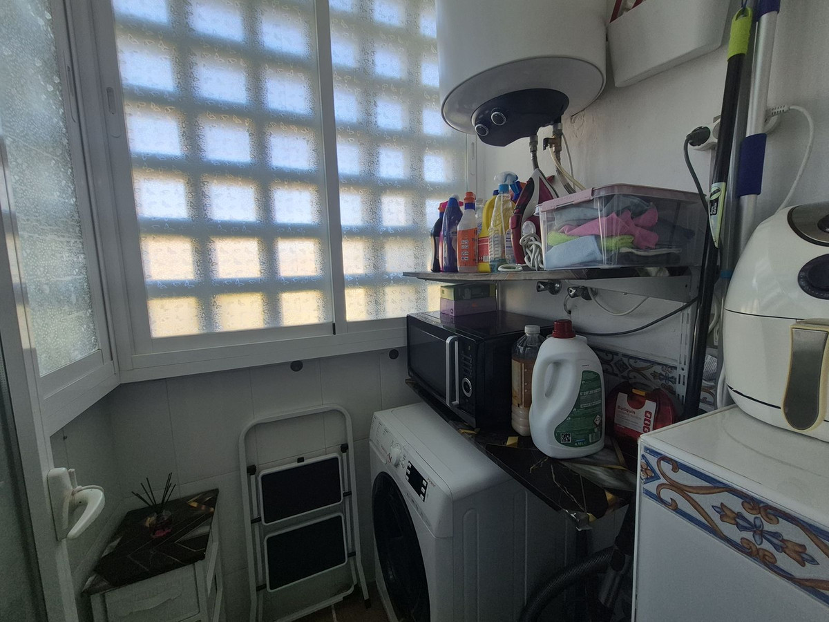 Te koop Middle Floor Apartment Costa Del Sol San Luis De Sabinillas € 295.000,-