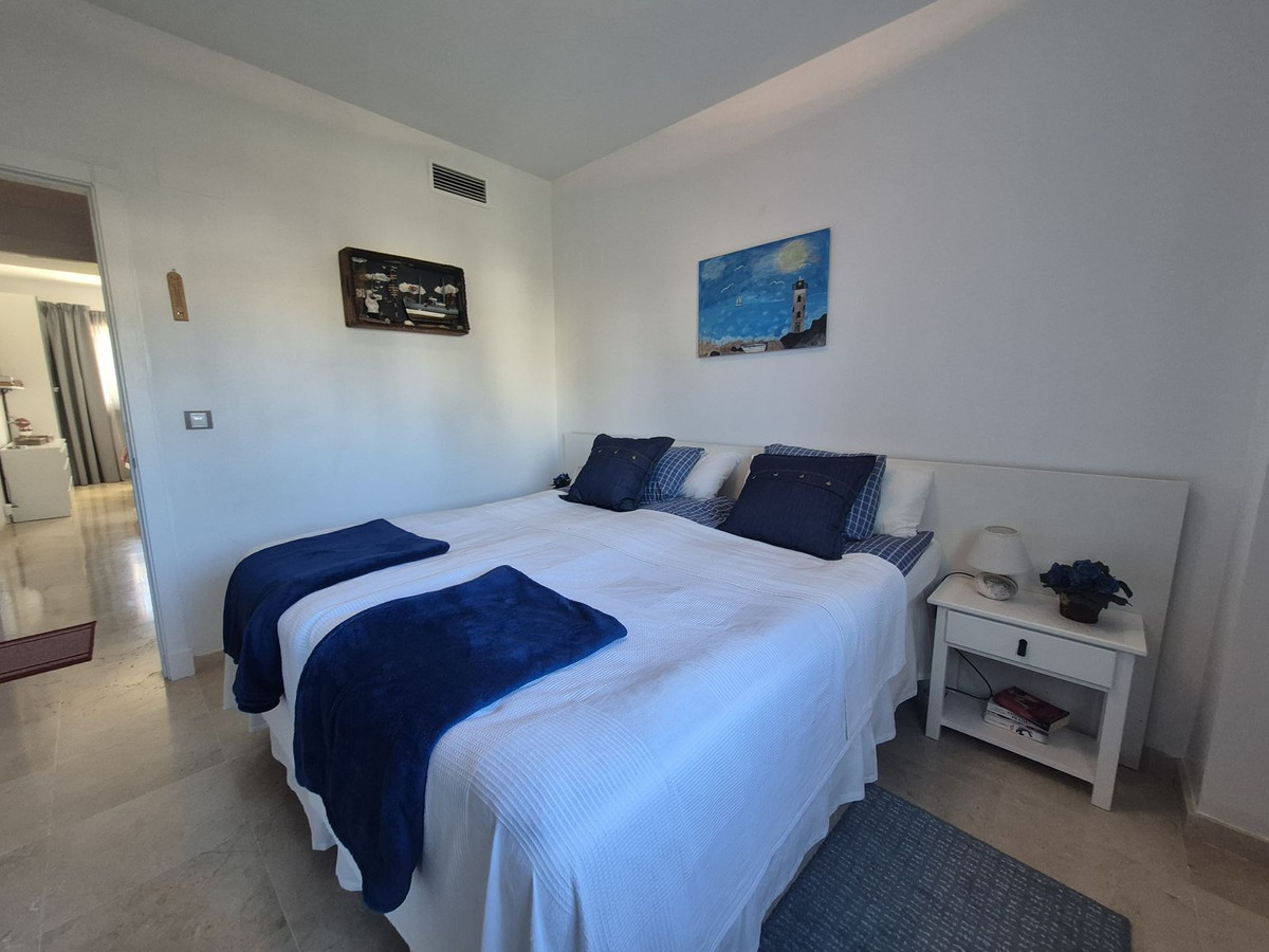 Te koop Middle Floor Apartment Costa Del Sol San Luis De Sabinillas € 295.000,-