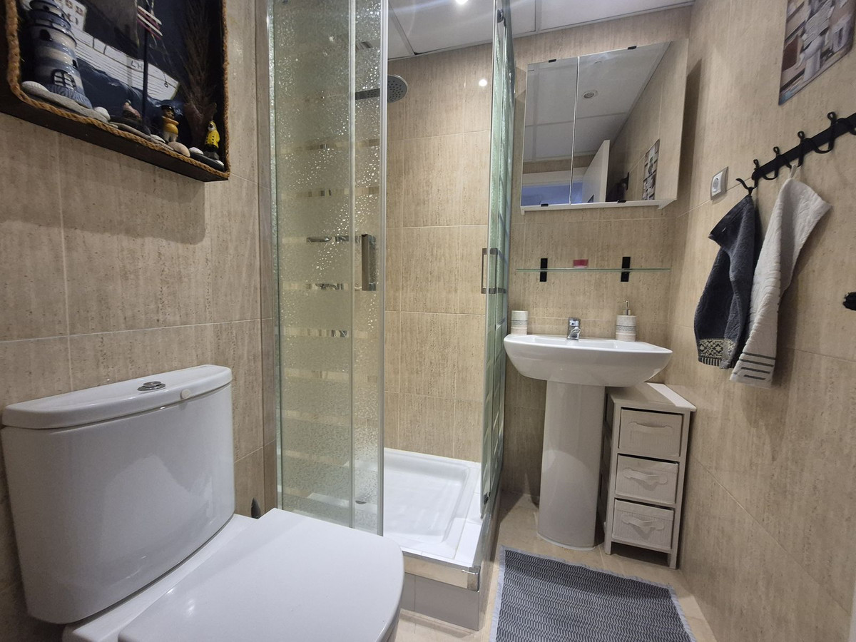 Te koop Middle Floor Apartment Costa Del Sol San Luis De Sabinillas € 295.000,-