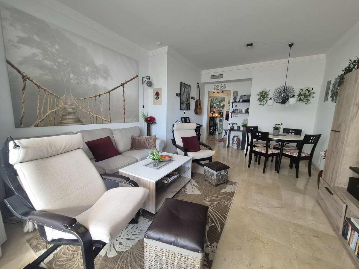 Te koop Middle Floor Apartment Costa Del Sol San Luis De Sabinillas € 295.000,-