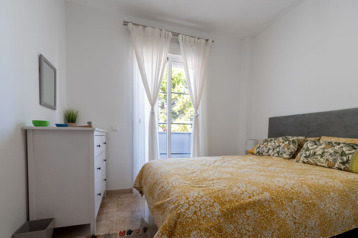 Te koop Middle Floor Apartment Costa Del Sol La Duquesa € 230.000,-