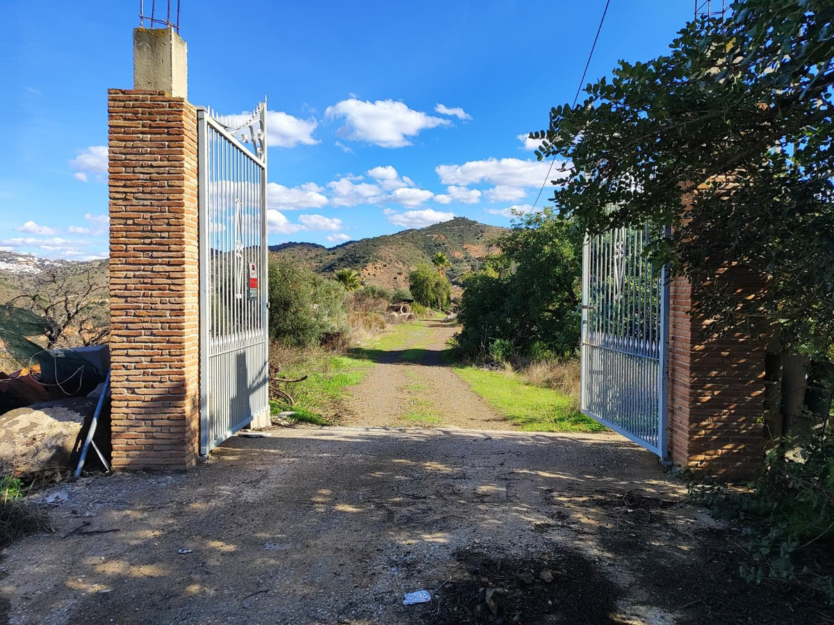 Te koop Grond Costa Del Sol Almogía € 320.000,-