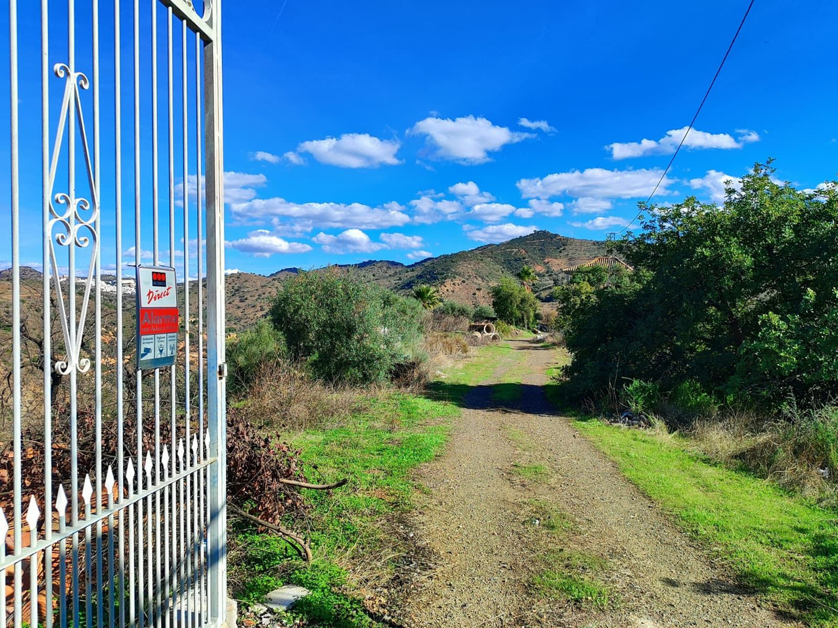 Te koop Grond Costa Del Sol Almogía € 320.000,-