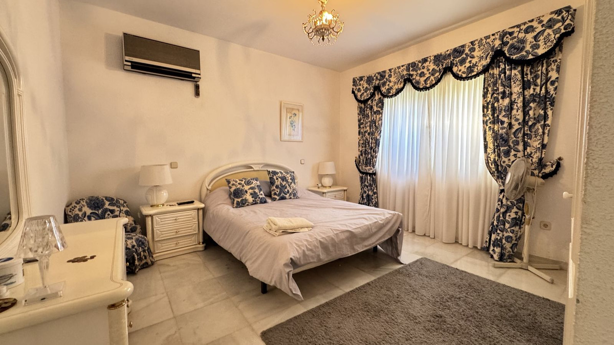 Te koop Vrijstaande Villa Costa Del Sol El Paraiso € 1.650.000,-