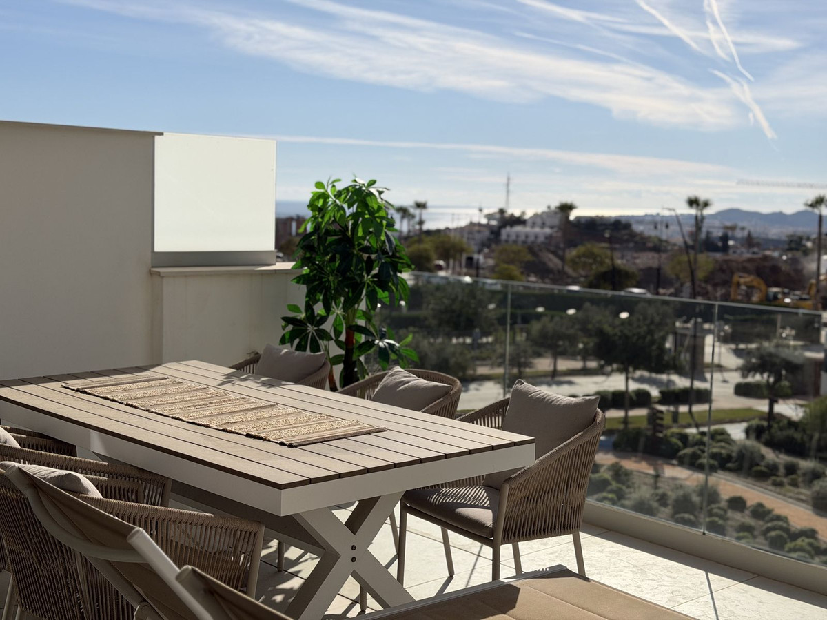 Te koop Middle Floor Apartment Costa Del Sol Higueron € 650.000,-