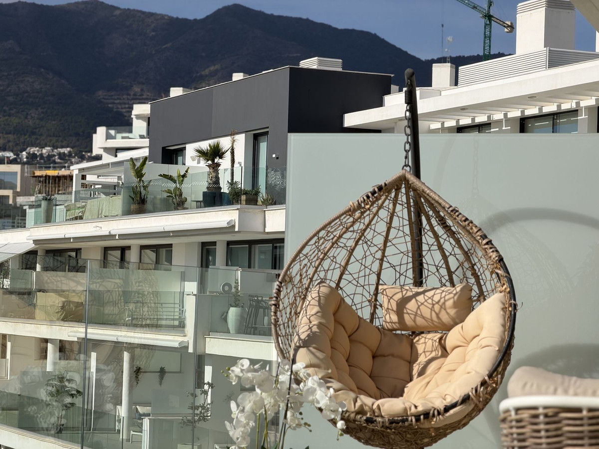 Te koop Middle Floor Apartment Costa Del Sol Higueron € 650.000,-